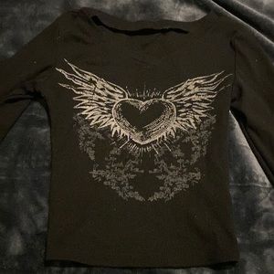 cute longsleeve w heart design